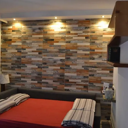 Apartment Experience House *