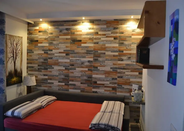 아파트 Experience House *